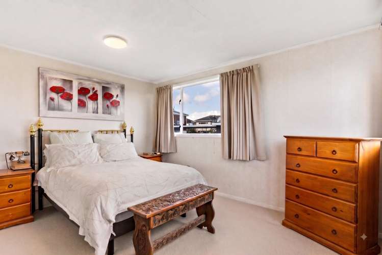 469 Beach Road Murrays Bay_9