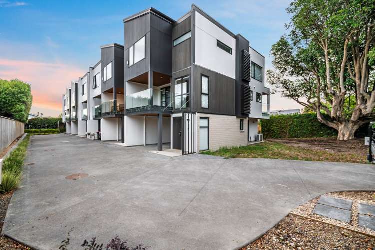 Lot 1,2,6/46 View Road Mt Eden_58