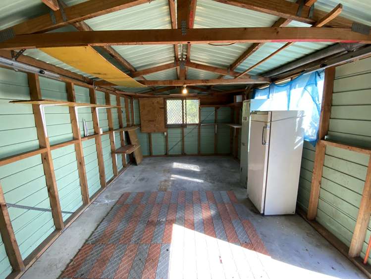 2/143 Canal Road Avondale_13