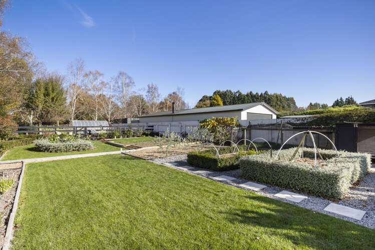 1693 Cust Road Cust_18