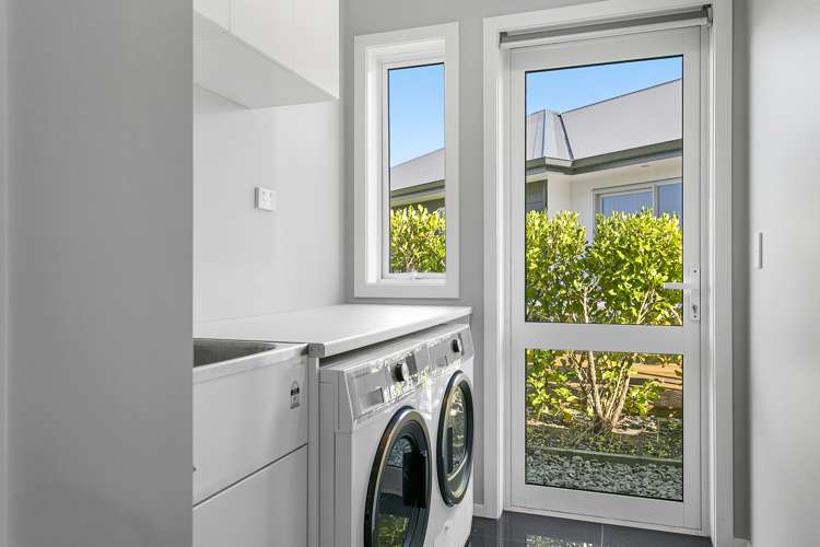 5 Broadcast Lane Rangatira Park_18