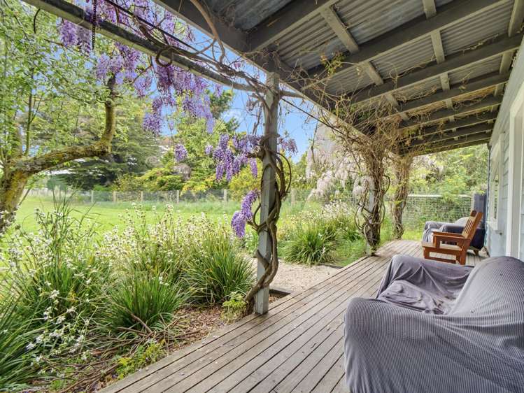 28 Ashworths Road . Amberley_33