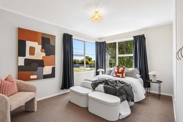 72 Golf Road New Lynn_10