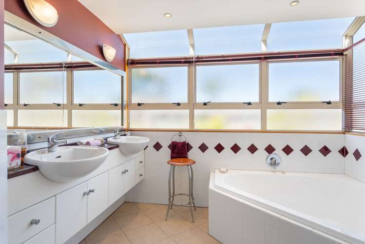 7 Lincoln Place Te Kamo_15