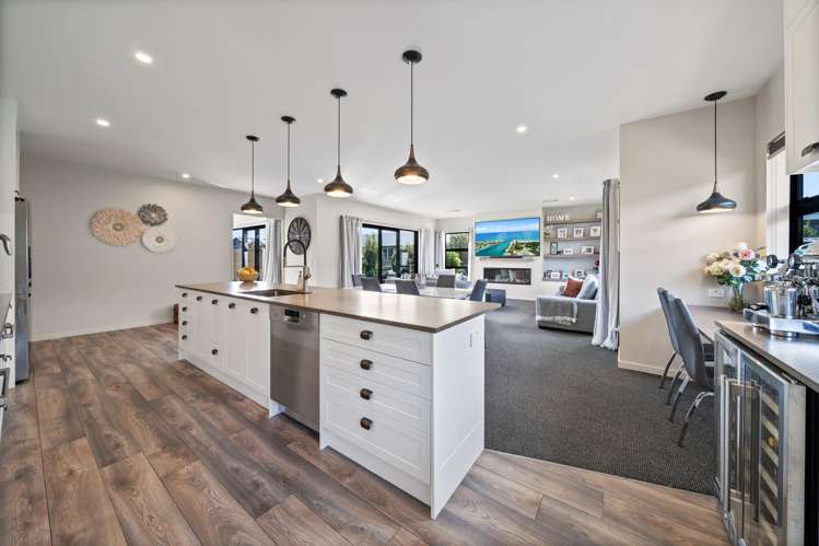 25 Richfield Drive Waikiwi_14