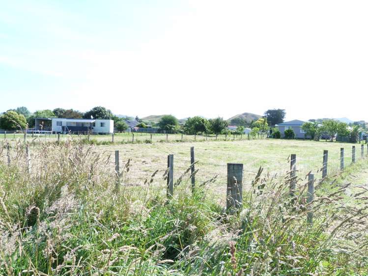 9 Parkinson Street Tolaga Bay_3