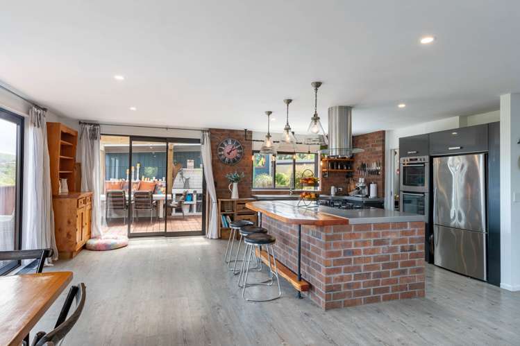 14a Downes Street Titahi Bay_2