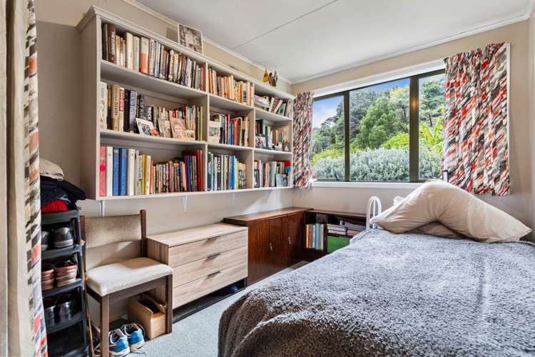 1095 Huia Road Huia_6