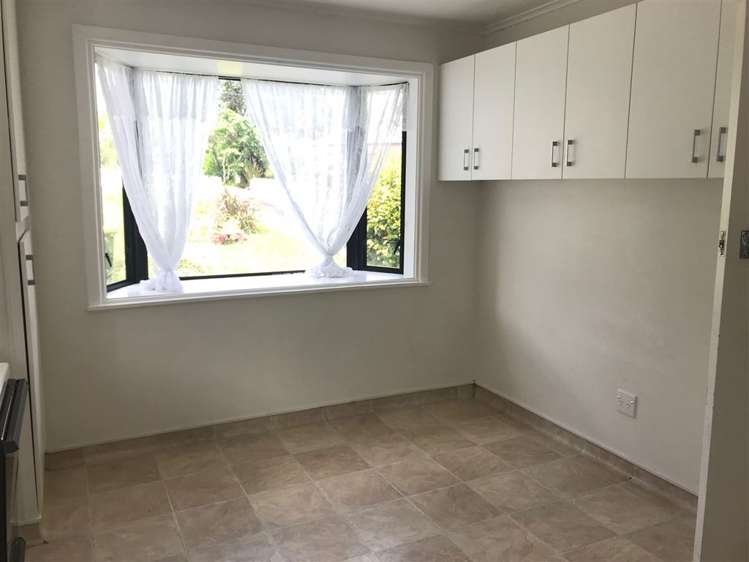 38 Abbotleigh Avenue Te Atatu Peninsula_2