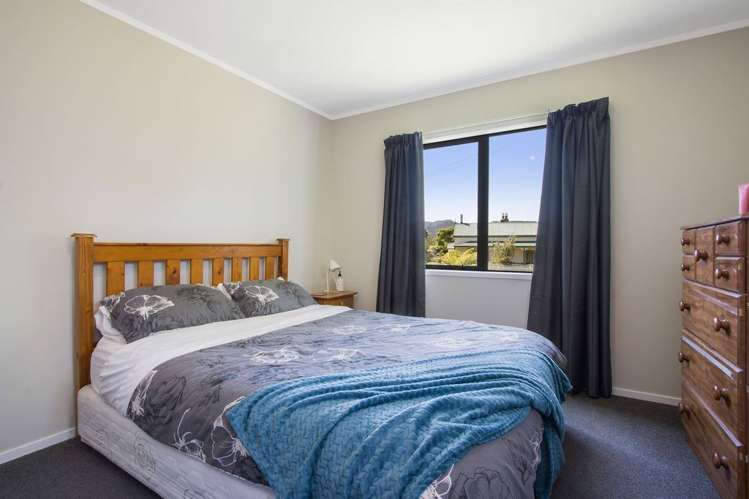 47 Poland Street Waikino_7