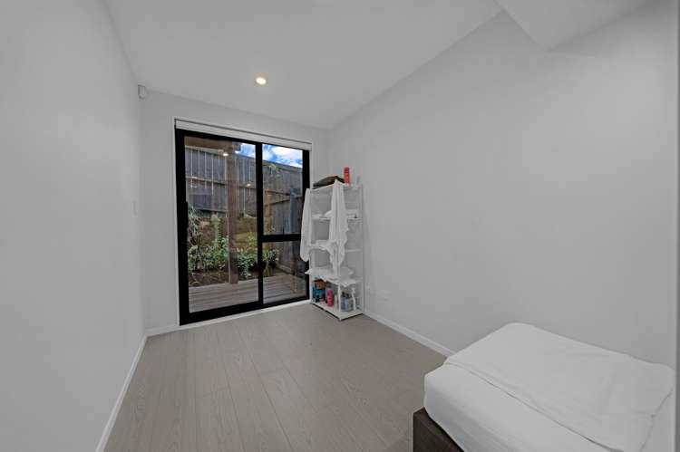 14/17 Parker Avenue New Lynn_11