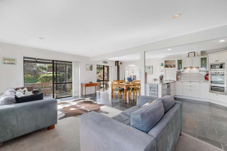 1/2 Basilton Close Bucklands Beach_10