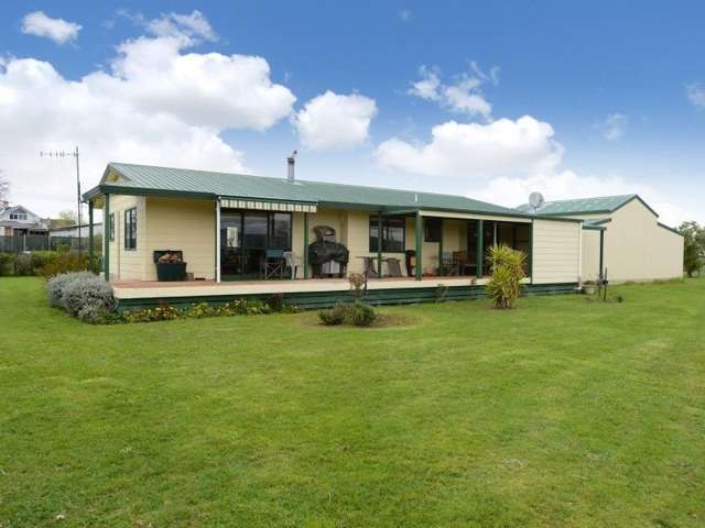 2 Viax Lane Waipukurau and Surrounds_1