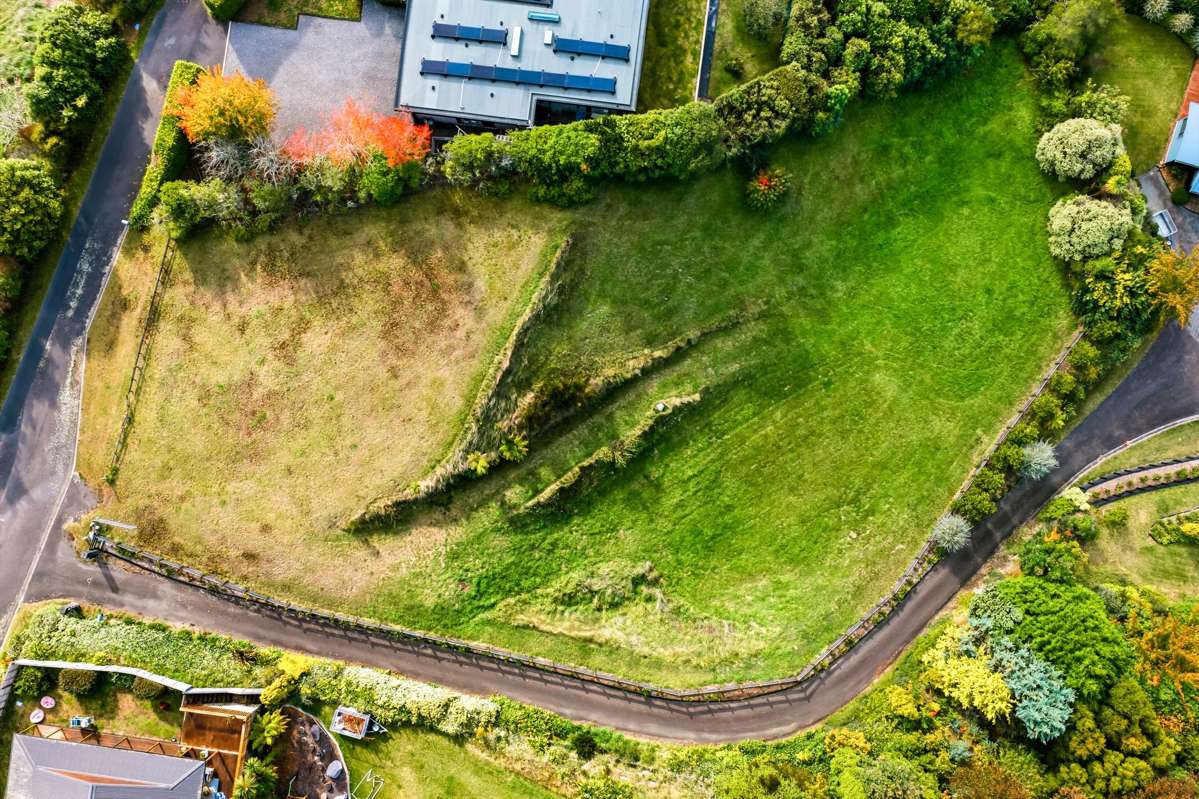 2/110 Acacia Heights Drive_4