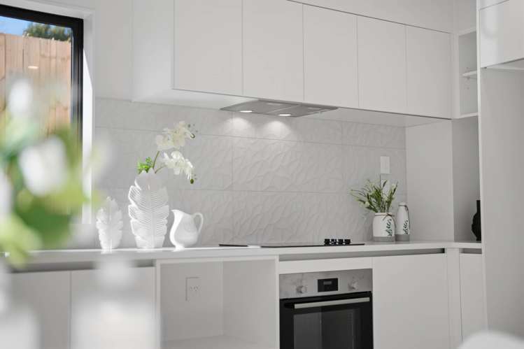 2/3 Gill Avenue Te Atatu Peninsula_18