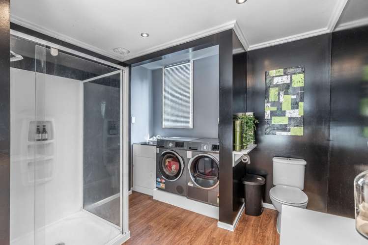 306 Crinan Street Georgetown_23