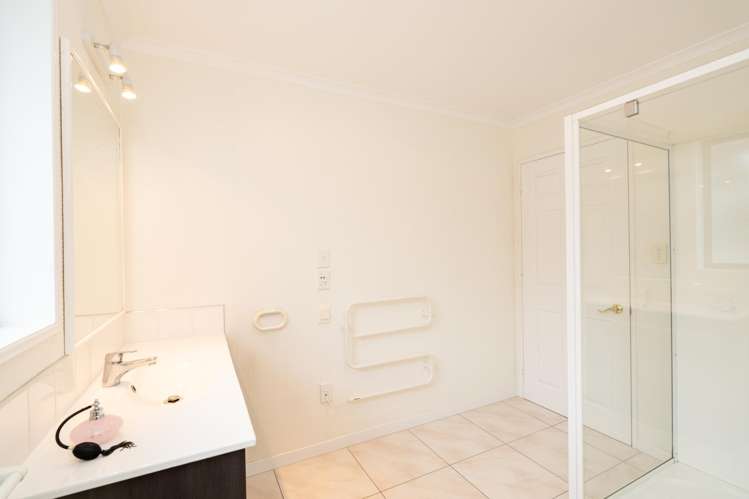 148 Herbert Street Gladstone_16