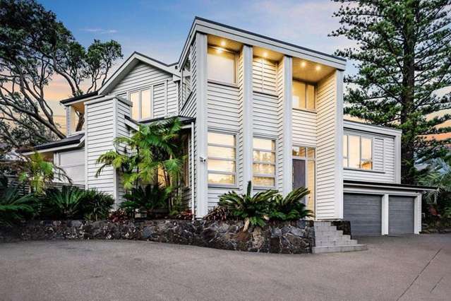 European family on holiday in NZ pays over $11m for clifftop homes