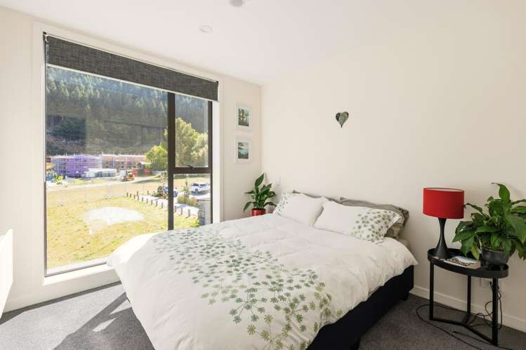 102/98 Gorge Road Queenstown_6