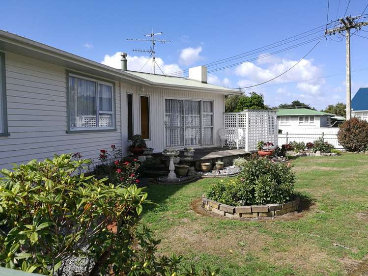 7 Hardie Grove Featherston_0