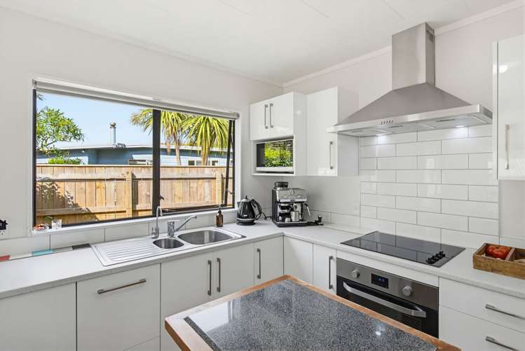 16B Michael Road Paraparaumu_3