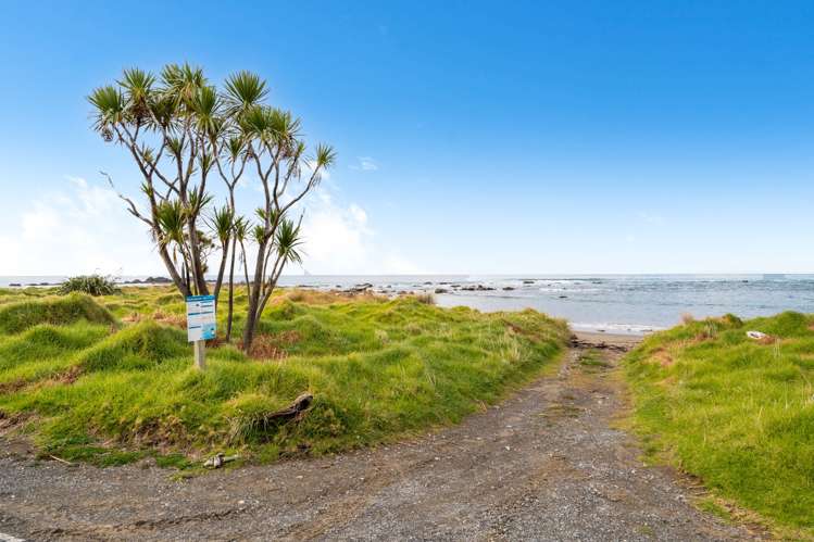 1095 Mataikona Road Mataikona_2