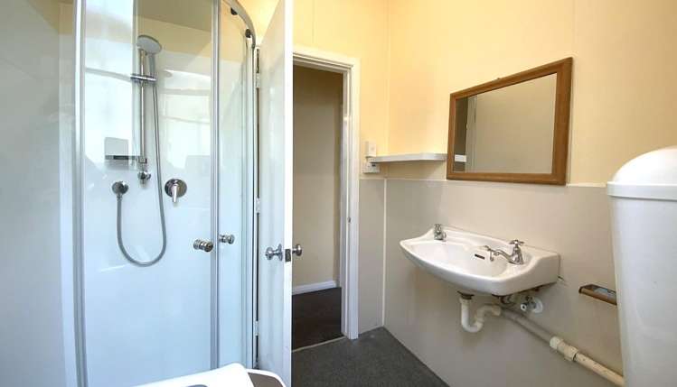 A/6 Devon Street 1251_11