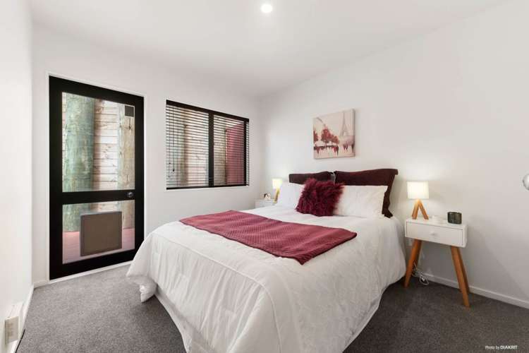 1/19 Langana Avenue Browns Bay_10