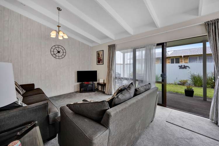 4 Naumai Place Spotswood_2