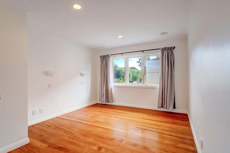 19 Halifax Avenue Epsom_13