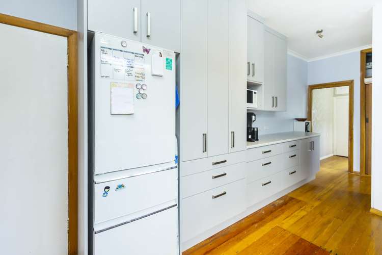 96 Heretaunga Square Silverstream_6