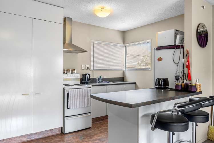 3-4/36 Mathesons Road Phillipstown_3