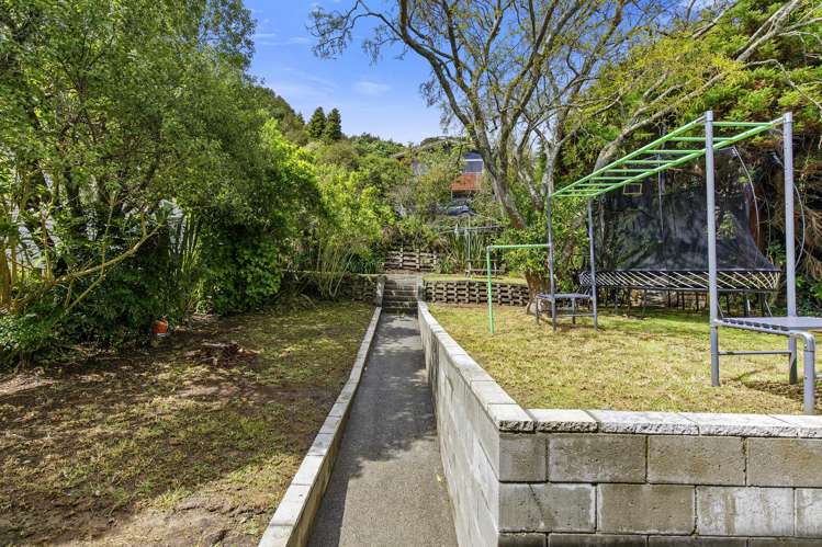21 Holland Street Wainuiomata_13