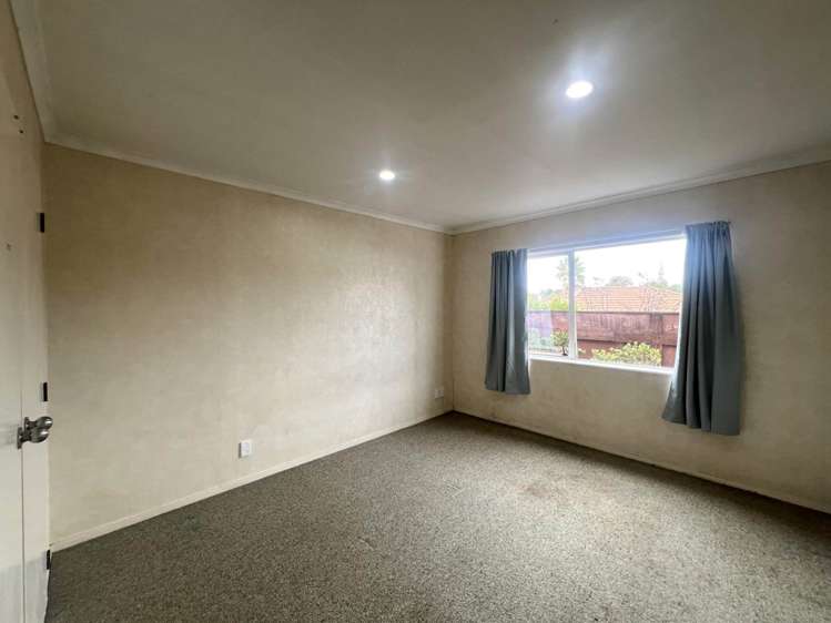 13 Milan Drive Glen Eden_12