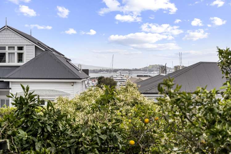 2 Percival Parade Saint Marys Bay_14