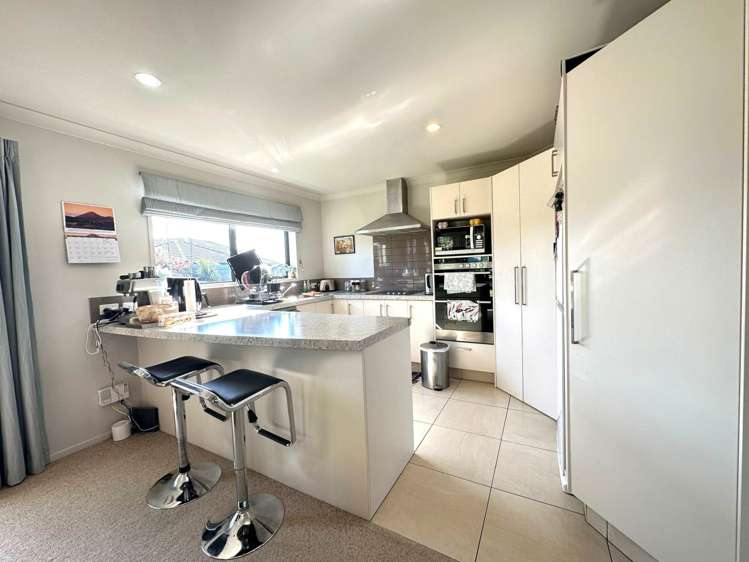 53 Sunningdale Street Wattle Downs_14