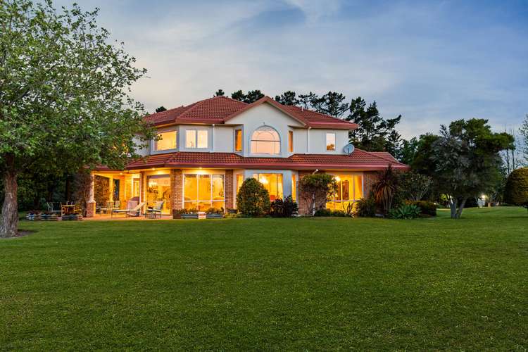 72 Porterfield Road Whitford_17