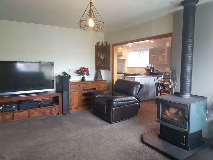 23 Keith Road Paroa_3