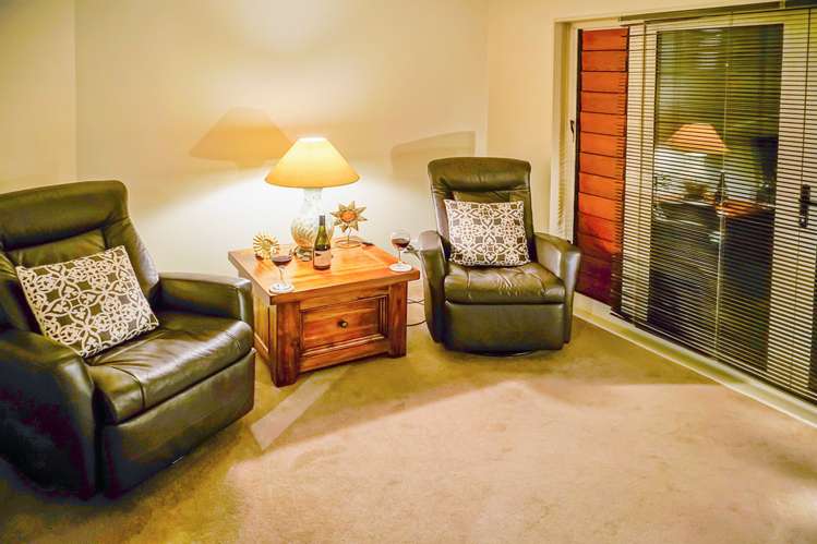 8 Sackville Street Martinborough_6