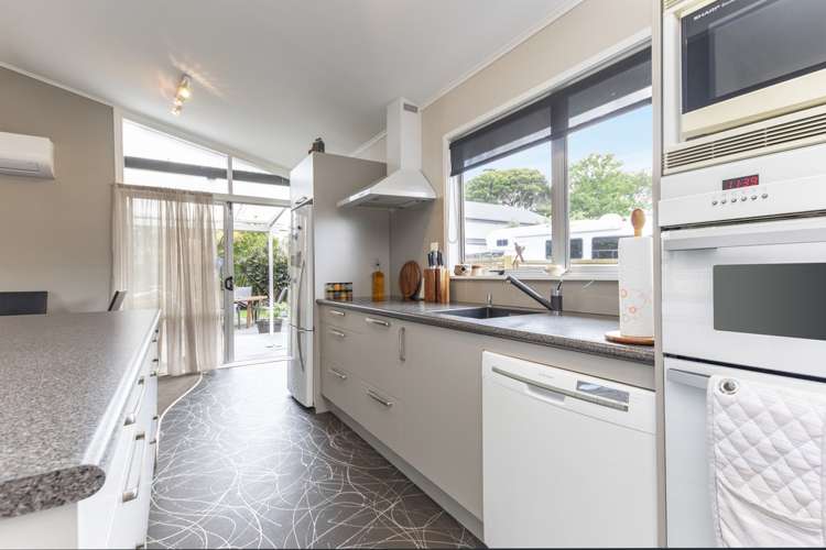 2/132 Church Street Onehunga_9