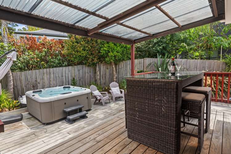 2/57 Nigel Road Browns Bay_21