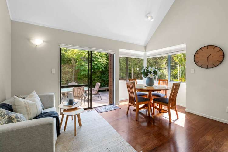 2/14 Matipo Road Mairangi Bay_9