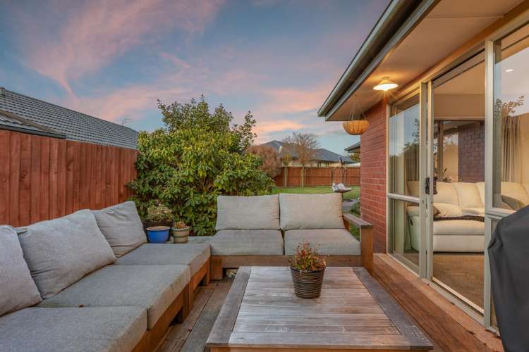 4 Gwen Place Redwood_15