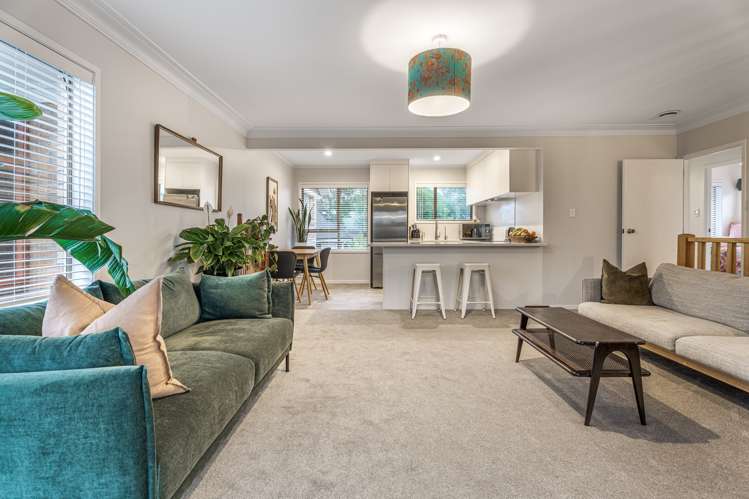 2/66 Fowlds Avenue_5