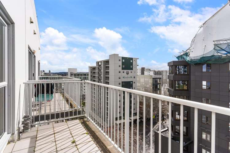 8c/208 Hobson Street Auckland Central_7