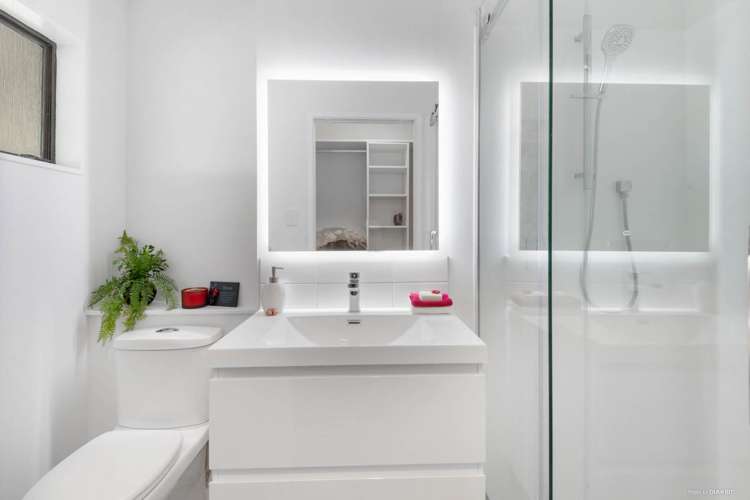 1 Orewa Heights Crescent Orewa_16