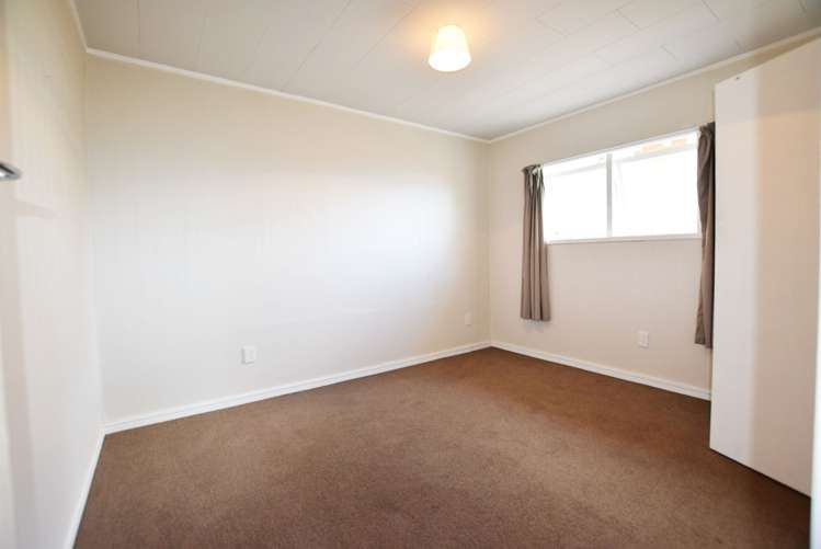 2/5 Eyre Street Henderson_6