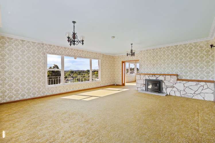 61 Dixon Road Glenview_8