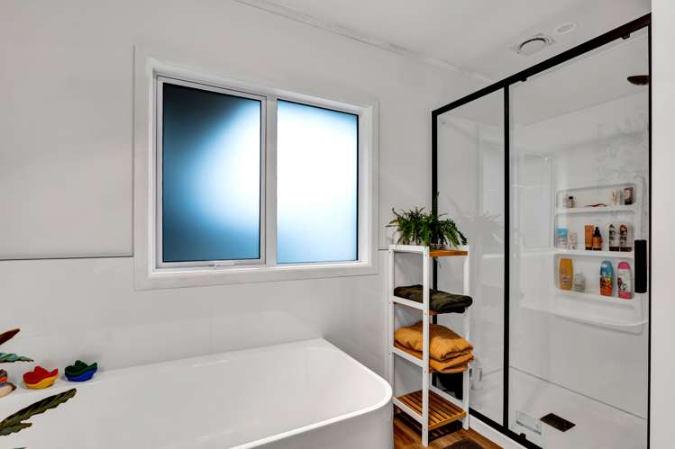 5 Dunn Street Egmont Village_11