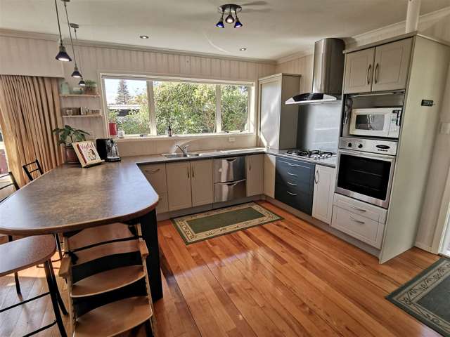 22 Forest Glen Orewa_1